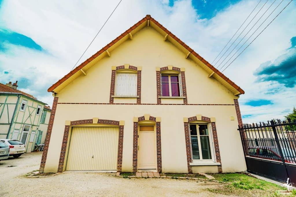 Duplex Centre Ville 6 Personnes Troyes Buitenkant foto